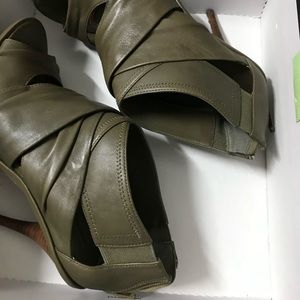 Miss Sixty Army Green Sandals size 7.5